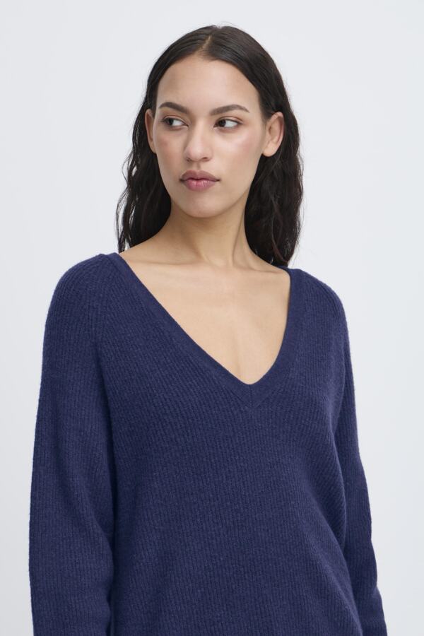 Dasila Sweater