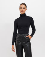 Ribbed Fitted Turtleneck