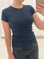ribbed fitted t-shirt navy brunette the label
