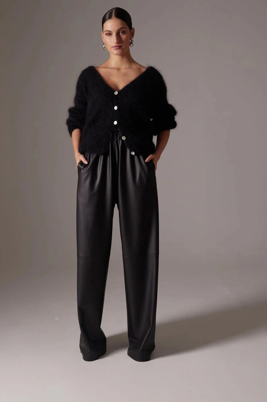 AMERICAN DREAMS - Cornelia Long Cardigan
cardigan, cardi, wool cardigan, wool cardi, wool, wool blend, wool blend cardigan, wool blend cardi, pullover, pull over, sweater, jumper, pull over sweater, pull over jumper