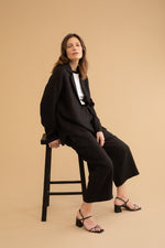 MUS & BOMBON - Dumian Trousers
linen pants, linen trousers, linen, light linen, light pants, linen outfit, linen coord, linen matching set, matching set, coord, summer outfit, pants, summer pants, spring pants, trousers, summer trousers, spring trousers, vacation pants, vacation trousers, vacation outfit, vacation, holiday, holiday outfit, holiday pants, holiday trousers