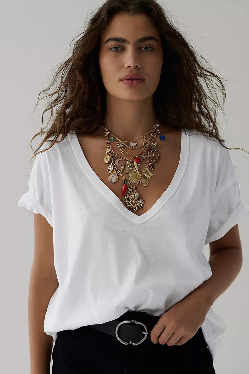 Nina V Tee