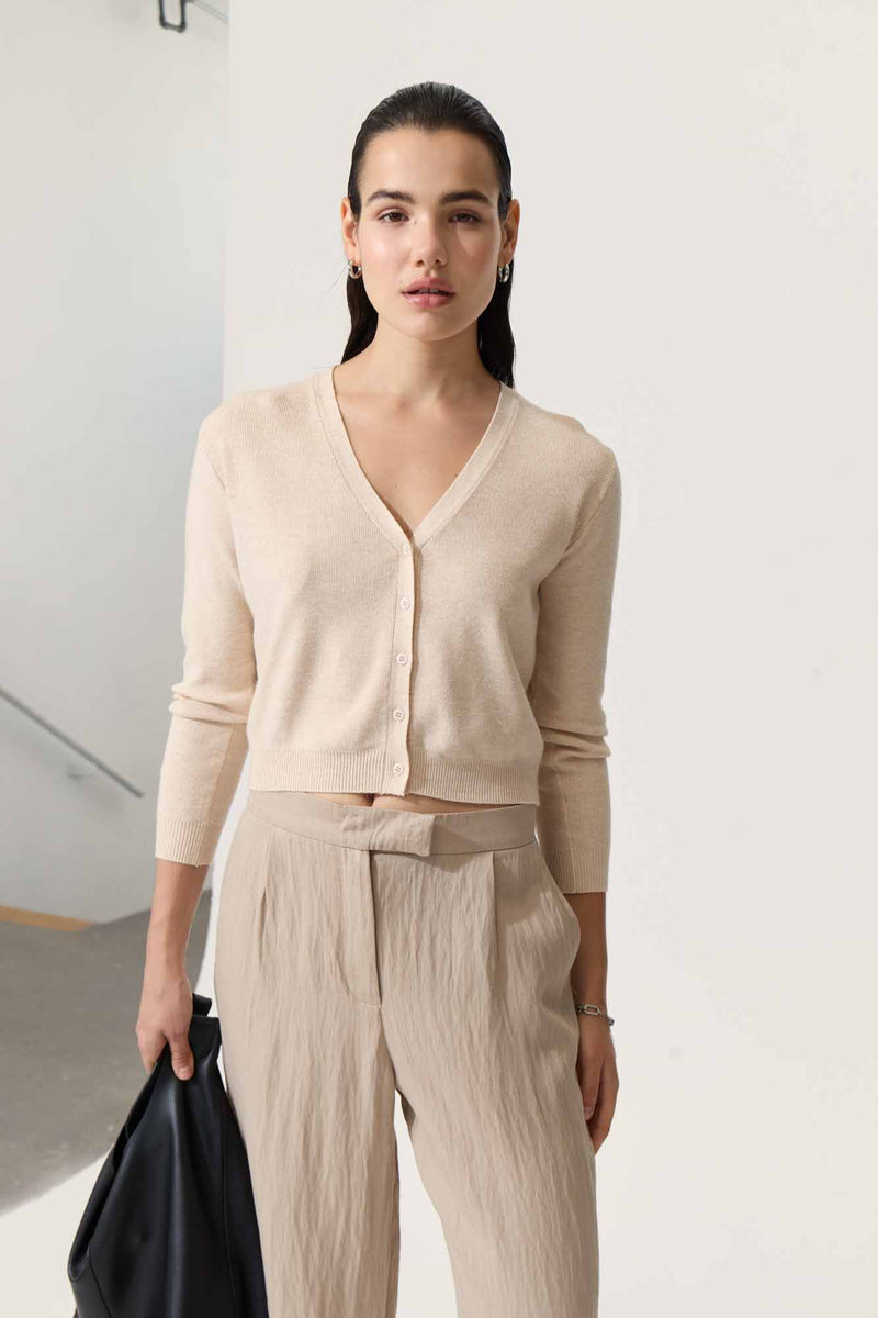 DELUC - Melfi Cardigan
cardigan, button up cardigan, button up, cardi, cropped cardigan, cropped cardi, cropped button up, cropped button up cardi, cropped button cardigan,