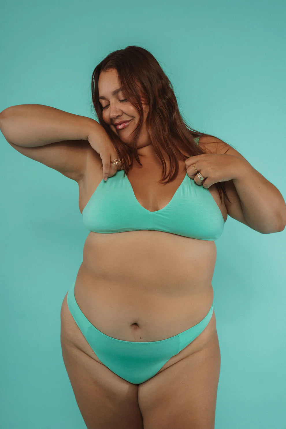 HUHA - Low Profile Thong
undies, lingerie, comfortable, huha, mineral undies, underwear, coord, loungewear, house wear, comfort wear, comfort, lounge, cheeky, cheeky undies, cheeky cut, thong, low profile, low thong, low profile thong, g string,