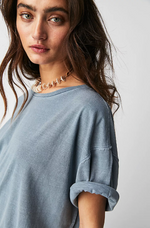 Nina Tee