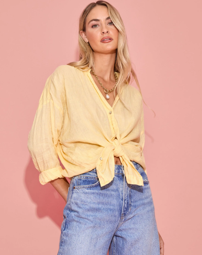L*SPACE - Rio Tunic
shirt, oversized shirt, overshirt, oversize, oversized, cover up, summer, summer shirt, spring, spring shirt, beach, beach cover, beach cpver up, vacation, vacation shirt, vacation cover up, linen, linen shirt, button up, button up shirt, linen button up