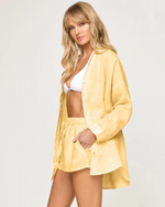 L*SPACE - Rio Tunic
shirt, oversized shirt, overshirt, oversize, oversized, cover up, summer, summer shirt, spring, spring shirt, beach, beach cover, beach cpver up, vacation, vacation shirt, vacation cover up, linen, linen shirt, button up, button up shirt, linen button up