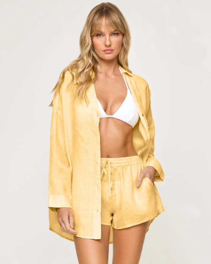 L*SPACE - Rio Tunic
shirt, oversized shirt, overshirt, oversize, oversized, cover up, summer, summer shirt, spring, spring shirt, beach, beach cover, beach cpver up, vacation, vacation shirt, vacation cover up, linen, linen shirt, button up, button up shirt, linen button up