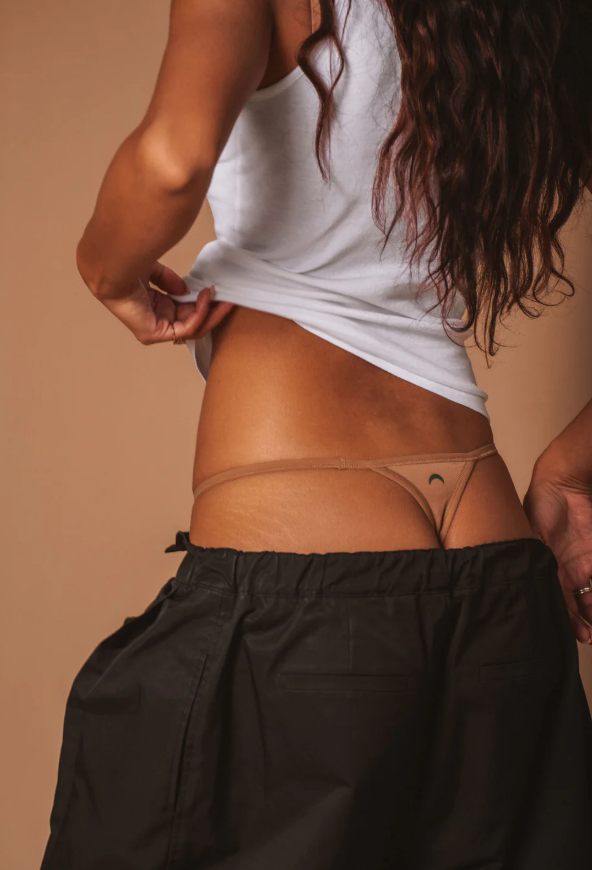 HUHA - High Rise Thong
huha, healthy undies, underwear, no toxins, all natural, natural, natural fabric, zinc fabric, zinc undies, bras, mineral undies, healthy undies, thong, high rise thong, hihg rise, low profile thong, boxers, long boxer, boxer, briefs,