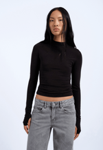 DR DENIM - Alia Top
logn sleeve, long sleeve top, top, shirt, long sleeve shirt, fitted top, fitted shirt, fitted top, thumb holes, top with thumb holes, high neck, high neck top, high neck long sleeve