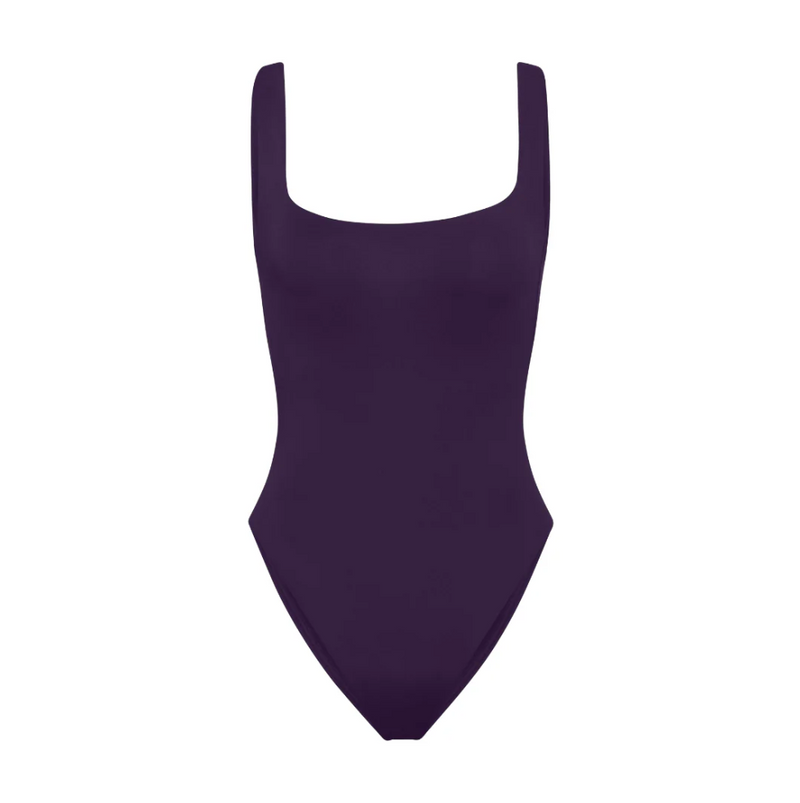 LEFT ON FRIDAY Streamline Suit