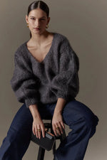 AMERICAN DREAMS - Signature Pullover
cardigan, cardi, wool cardigan, wool cardi, wool, wool blend, wool blend cardigan, wool blend cardi, pullover, pull over, sweater, jumper, pull over sweater, pull over jumper