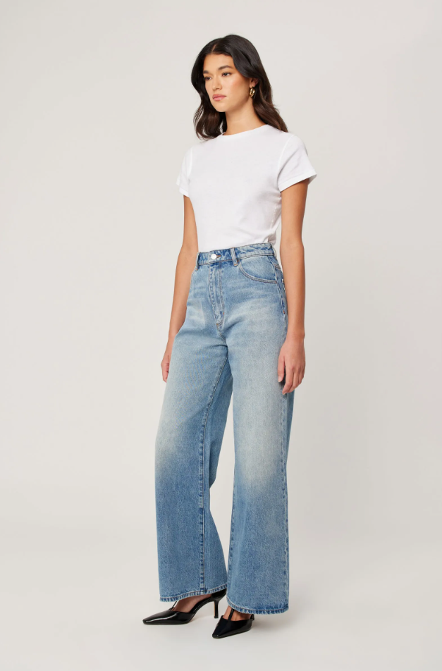 ROLLAS - Studio Flare Brent
jeans, flares, flare jeans, blue jeans, denim, denim jeans, denim flares, denim flare jeans, blue denim, true denim, australian made, high waist, high waisted, high waist jeans, high waisted jeans, wide leg, wide leg jean, wide leg jeans