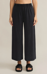 Z SUPPLY - Scout Jersey Flare Pant
flare pant, flare pants, relaxed pants, relaxed pant, crop pants, cropped pant, cropped flare, flares, cropped flare pants, relaxed fit pant, relaxed fit pants, casual pant, casual pants, beach pants, vacation wear, holiday wear